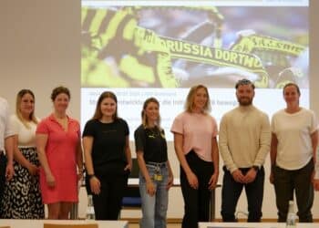 Praxisprojekt „BVB Bewegt“ / ISM Studenten beraten Borussia Dortmund bei der strategischen Weiterentwicklung einer Nachhaltigkeitsinitiative zur Förderung von Kindern und Jugendlichen aus Dortmund