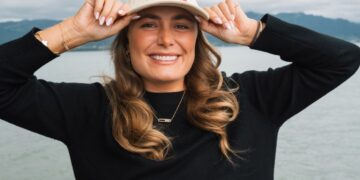 Anerkennung der außergewöhnlichen Leistungen der Top-Sportlerin / Extremschwimmerin Nathalie Pohl wird Red Bull Athletin